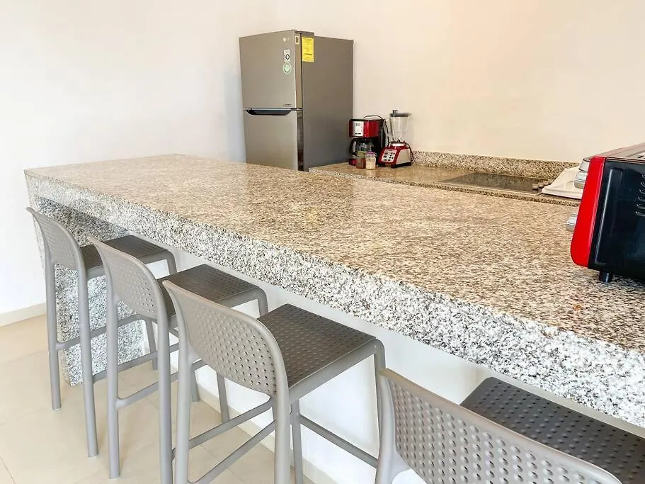 Cozy Island Apartment With Pool & Terrace - M10 Isla Mujeres